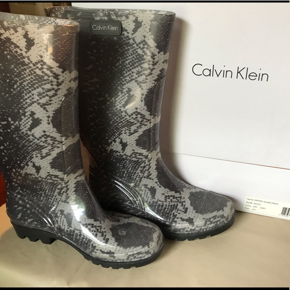 Calvin Klein size 8 snakeskin rain boots
